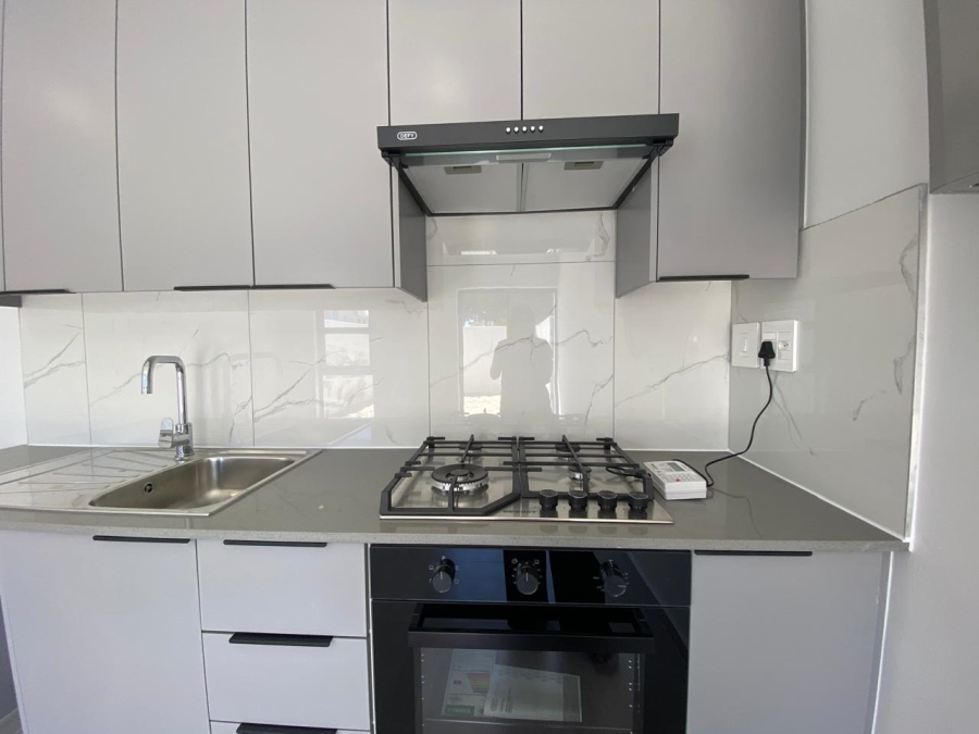 1 Bedroom Property for Sale in Table View Western Cape